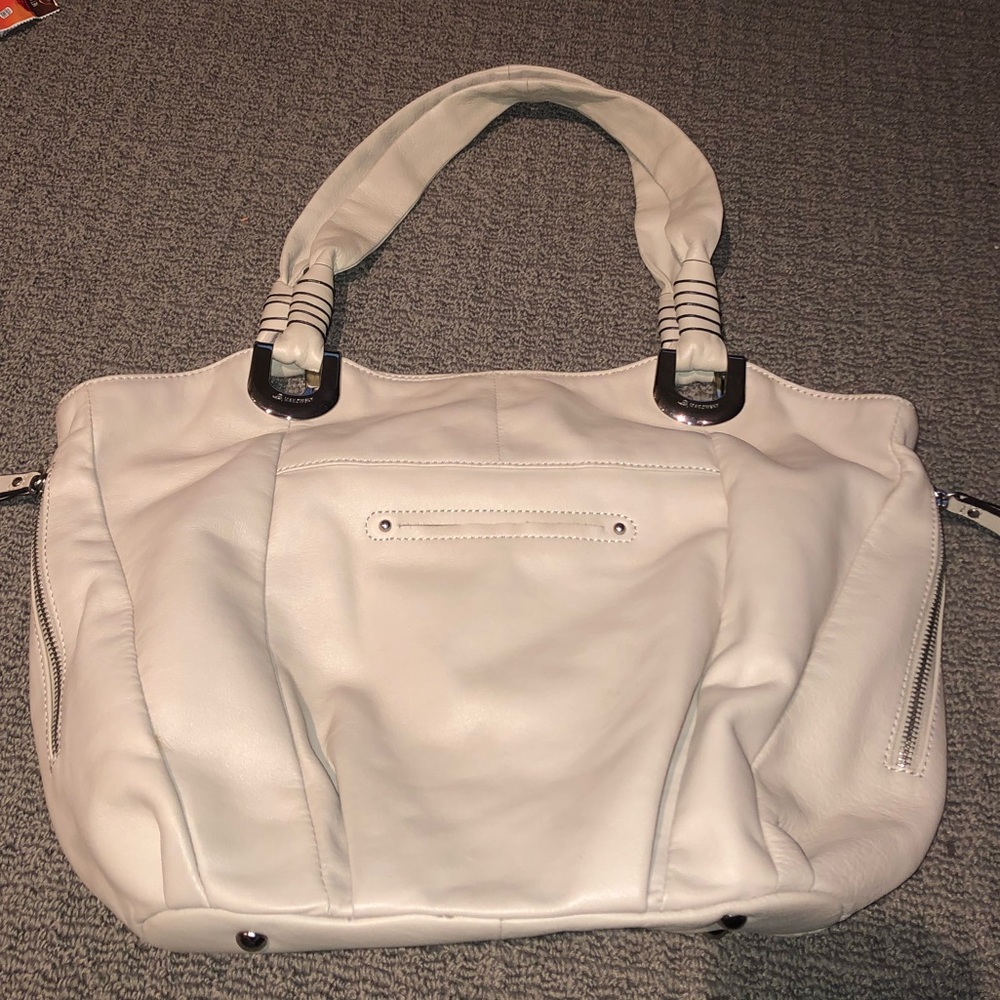 B makowsky cream shoulder bag